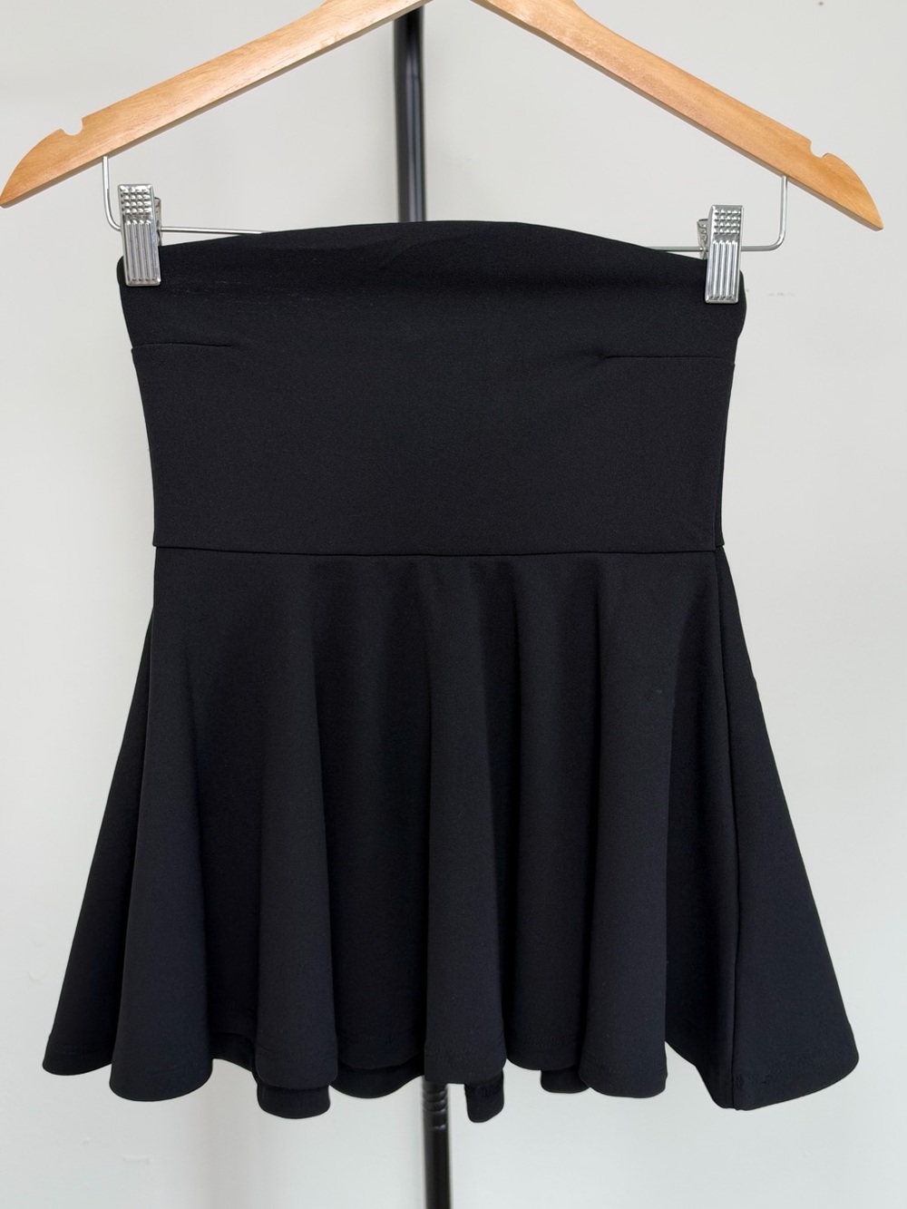 H&M Black Strapless Corset Peplum Top XS – Never Worn